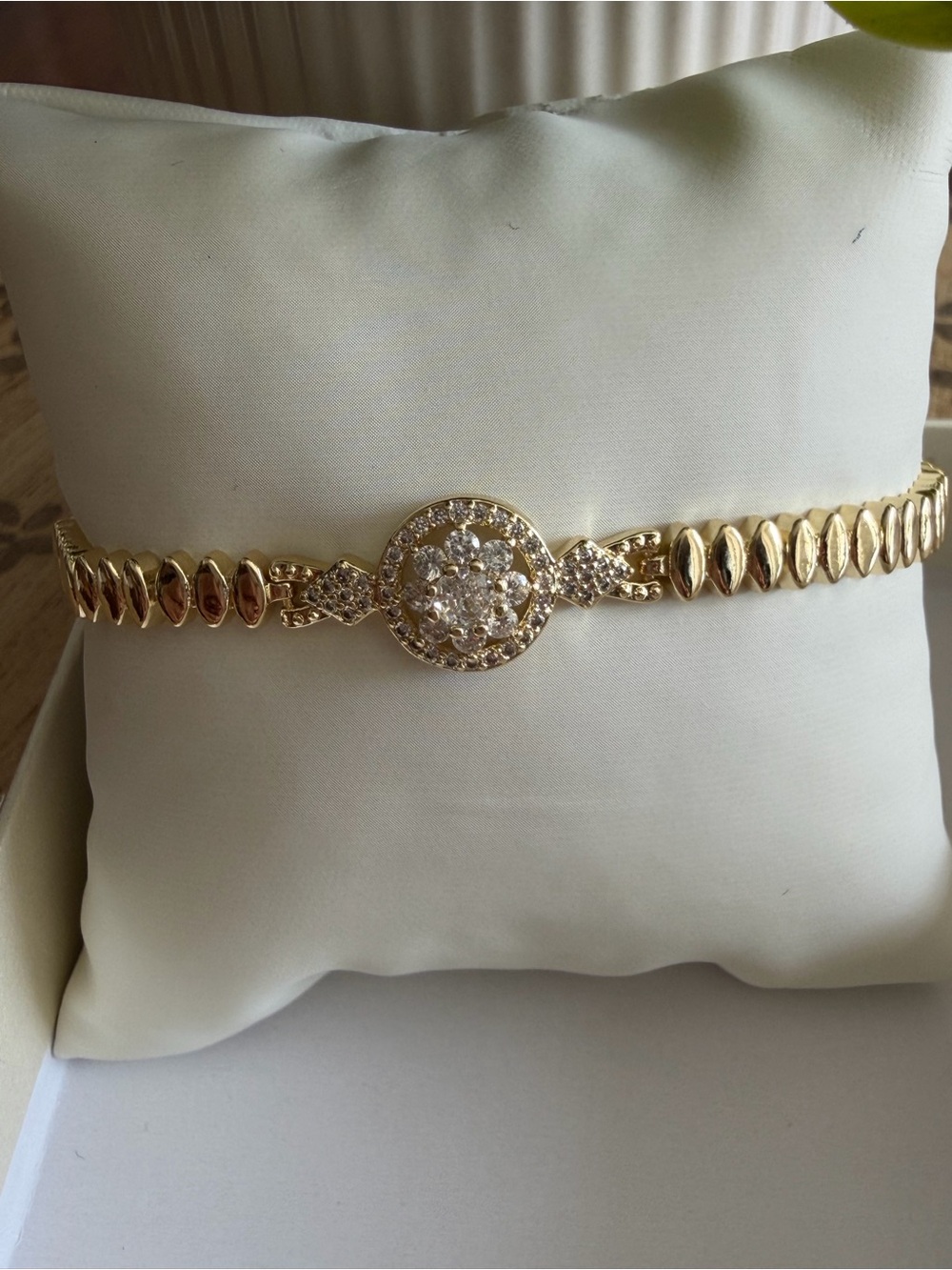 Gold Crystal Accent Women's Bracelet